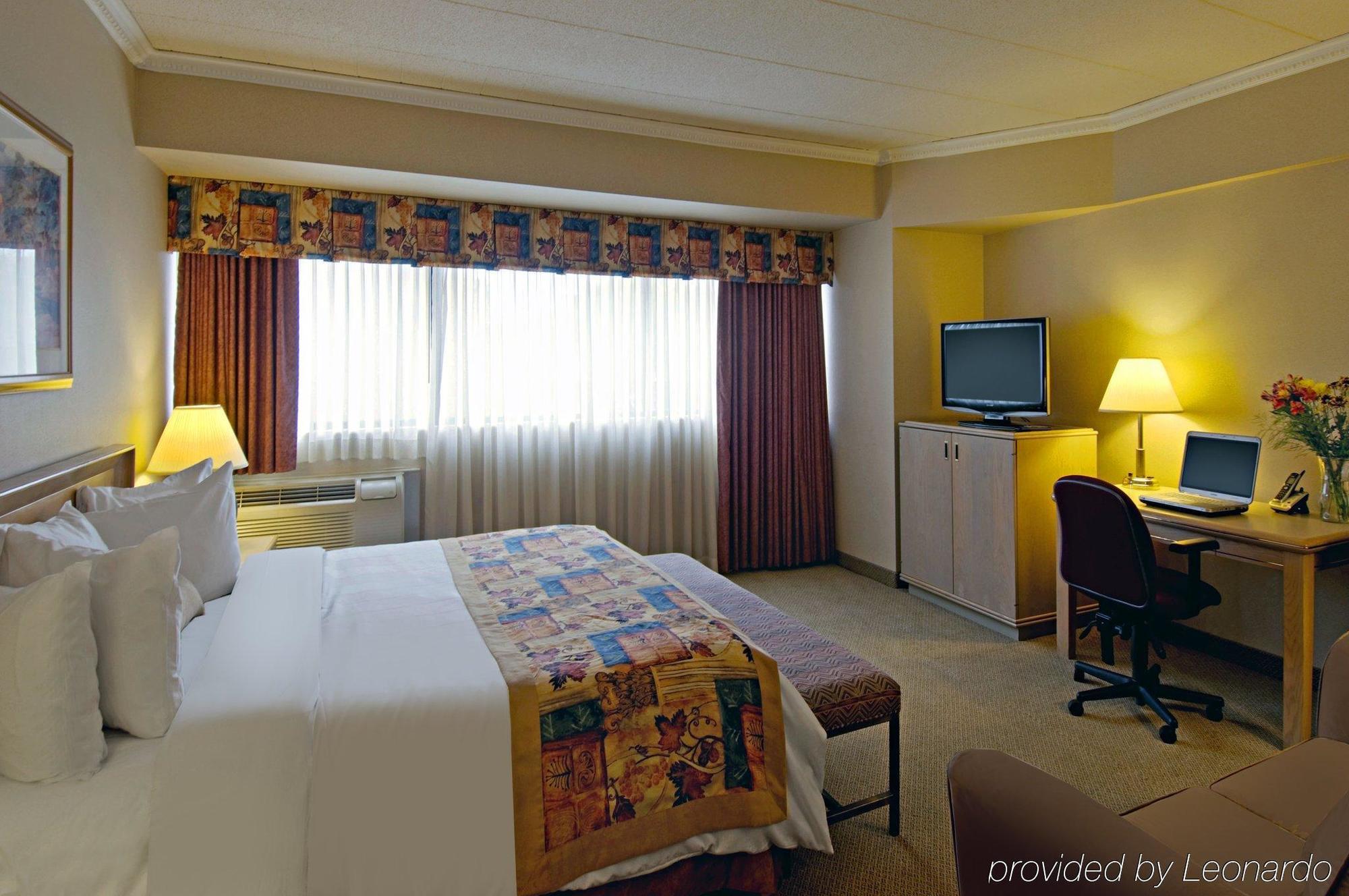 Best Western Downtown Sudbury Pokoj fotografie